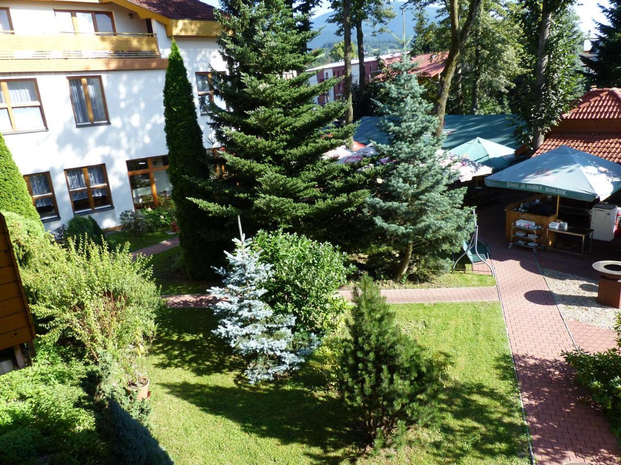 Hotel Prosper Celadna Exterior photo