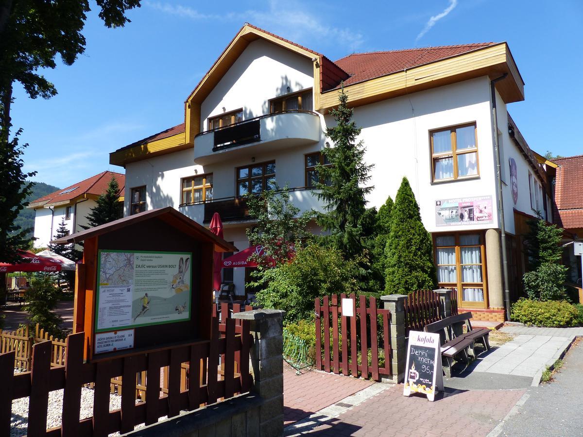 Hotel Prosper Celadna Exterior photo